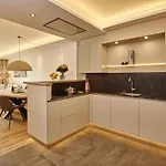 Ξενοδοχείο με διαμερίσματα A-vita Viktoria & A-vita Living Luxury 4*