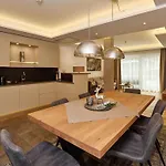 Ξενοδοχείο με διαμερίσματα A-vita Viktoria & A-vita Living Luxury