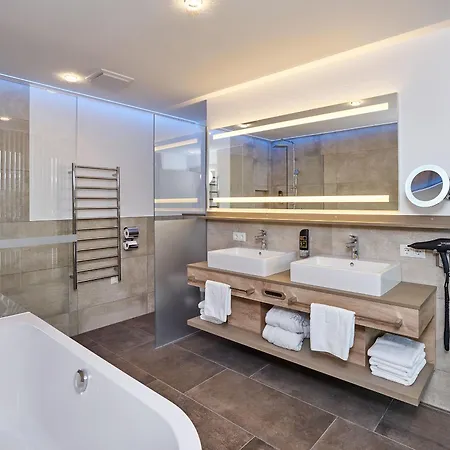 Apartahotel A-vita Viktoria & A-vita Living Luxury Seefeld in Tirol