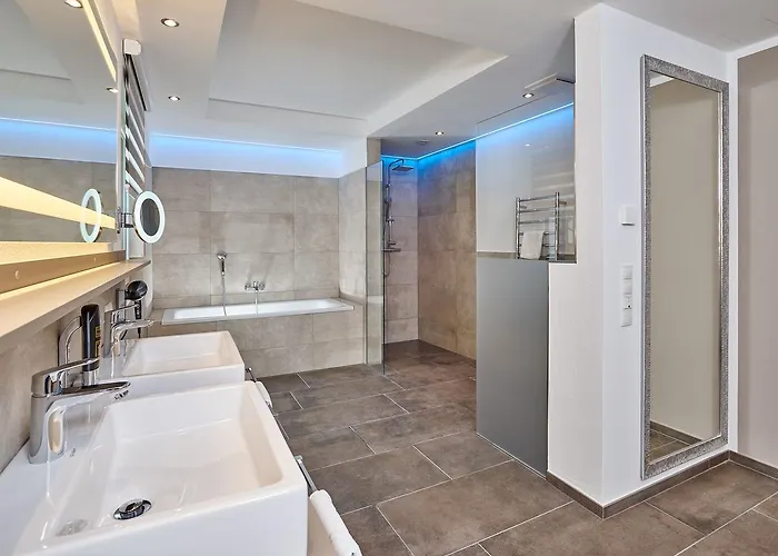 A-vita Viktoria & A-vita Living Luxury 4*