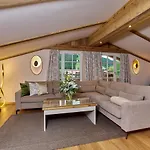 公寓式酒店 A-vita Viktoria & A-vita Living Luxury 4*