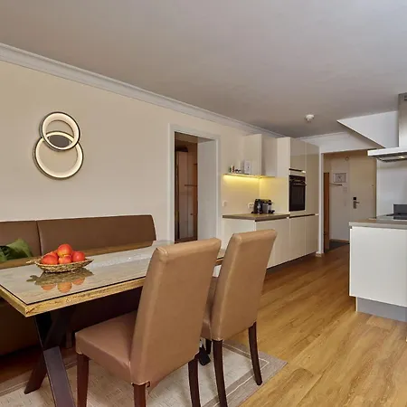 A-vita Viktoria & A-vita Living Luxury Aparthotel 4*