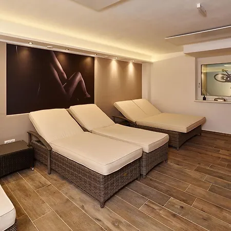 A-vita Viktoria & A-vita Living Luxury Aparthotel 4*