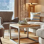 A-vita Viktoria & A-vita Living Luxury Aparthotel 4*